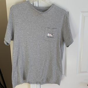 Mens Vineyard Vine t shirt